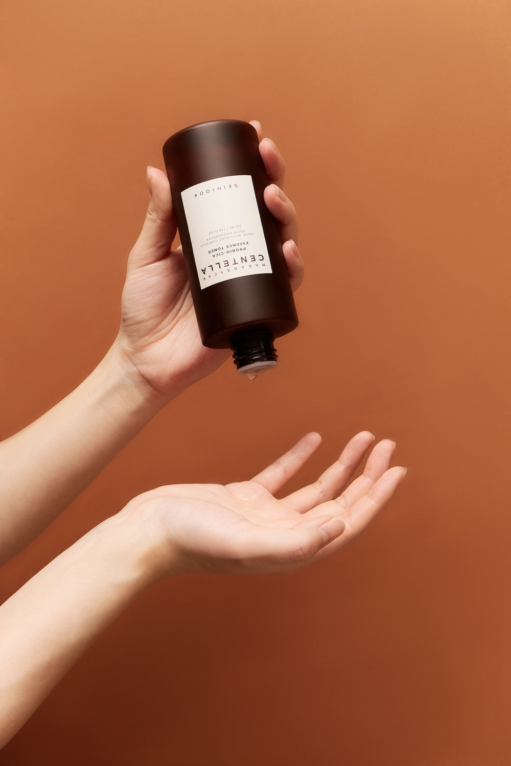 [Skin1004] Madagascar Centella Probio-Cica Essence Toner 210ml