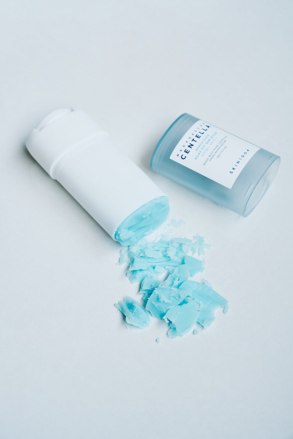 [Skin1004] Madagascar Centella Hyalu-Cica Silky Fit Sun Stick - 2 Size