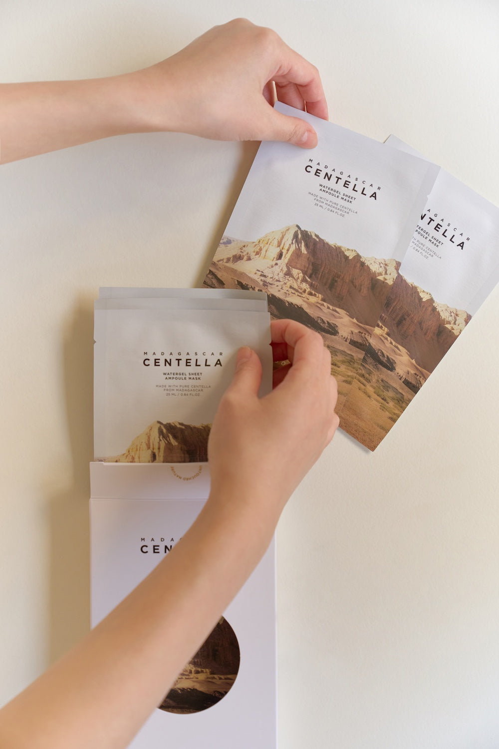 [Skin1004] Madagascar Centella Watergel Sheet Ampoule Mask - 2 Type